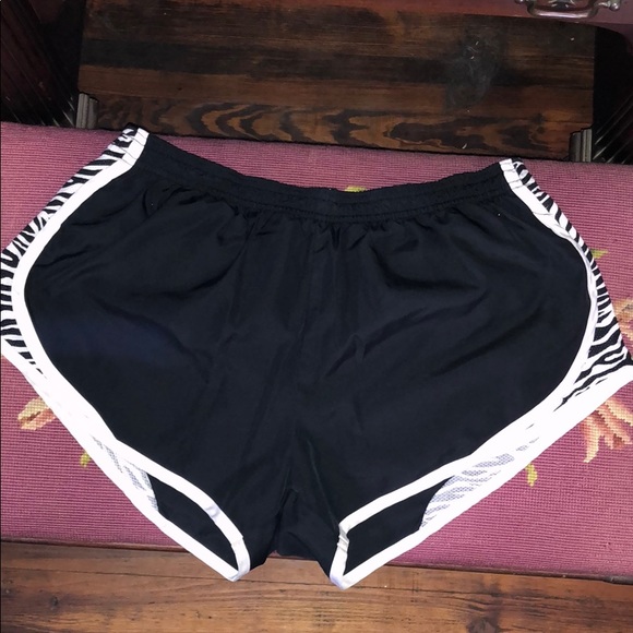 Derek Heart Pants - Zebra side running shorts Derek Heart Pants - Zebra side running shorts